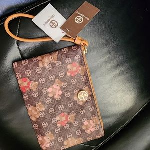 Teddy 🧸 bear Giani Bernini wristlet